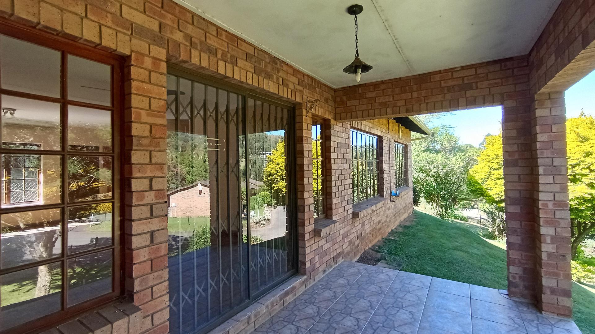 Patio - 10 square meters of property in Town Bush Valley