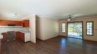 Lounges - 18 square meters of property in Town Bush Valley