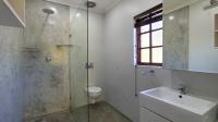Main Bathroom - 6 square meters of property in Town Bush Valley