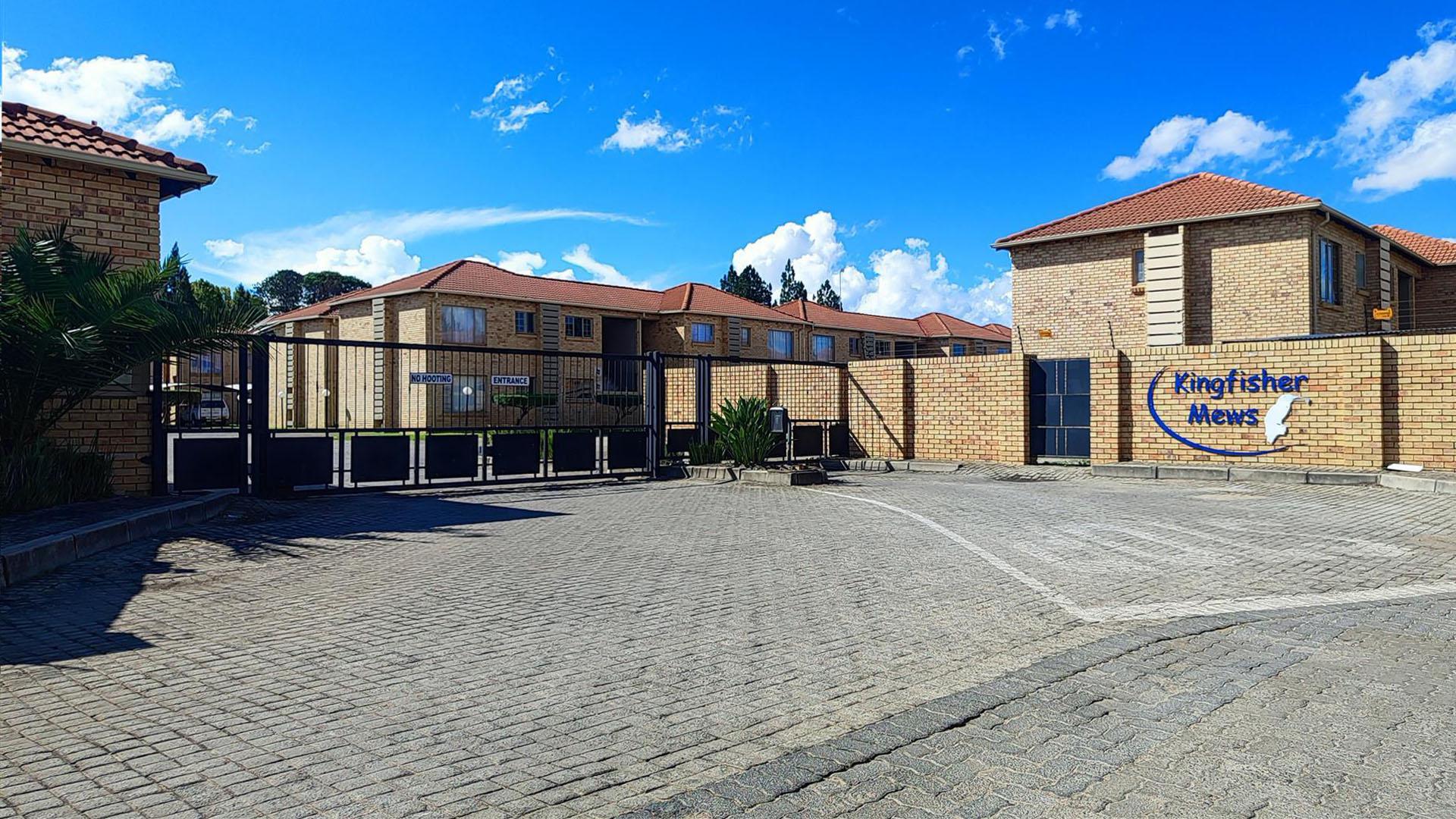 Front View of property in Zuurfontein