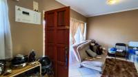 Kitchen - 6 square meters of property in Zuurfontein