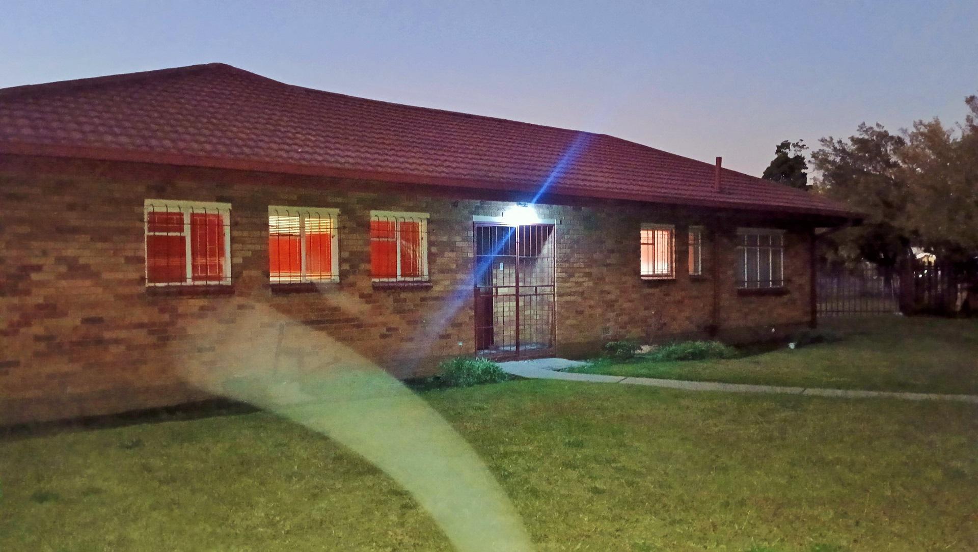 Front View of property in Kriel