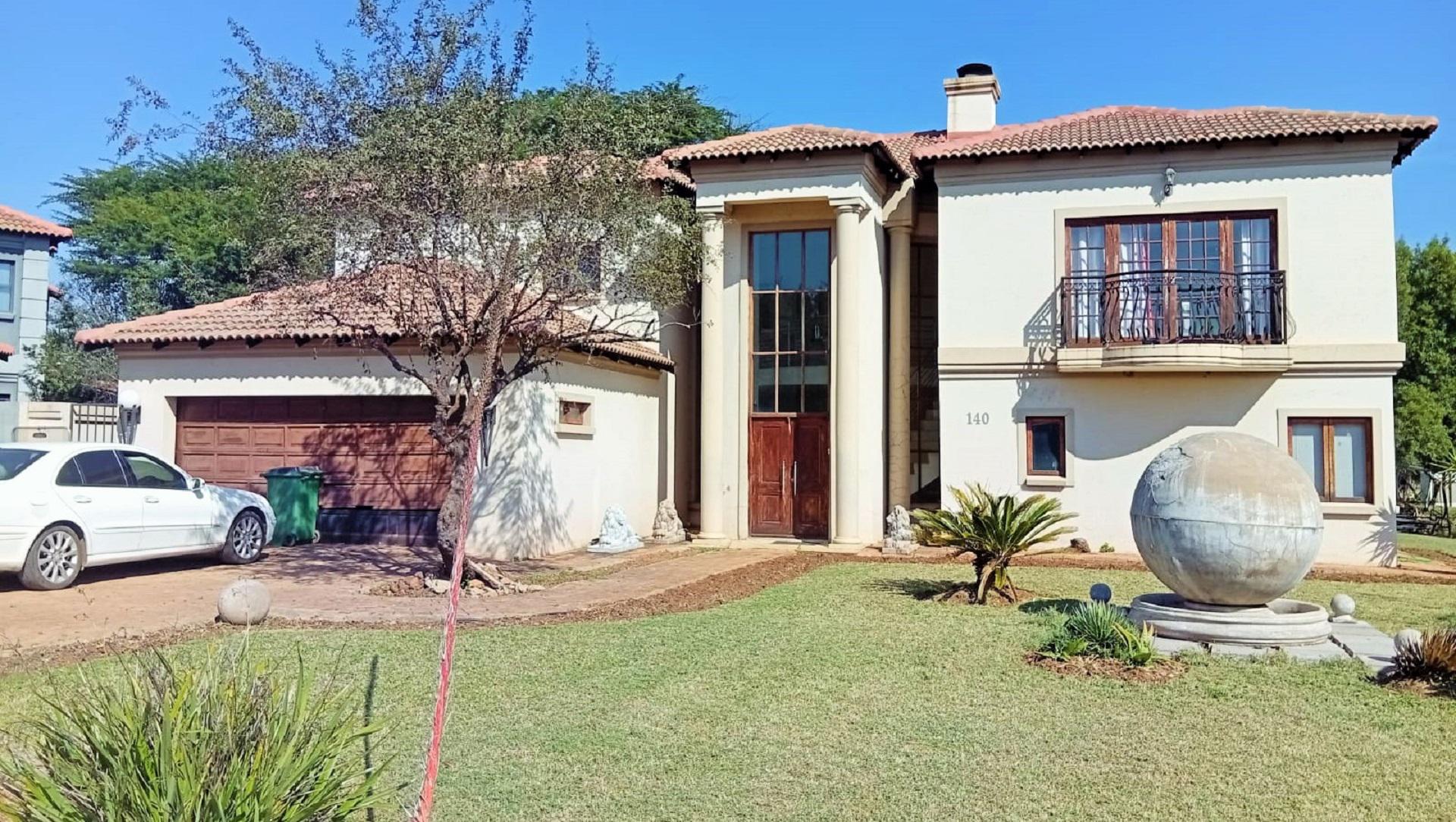 Front View of property in Hartbeespoort