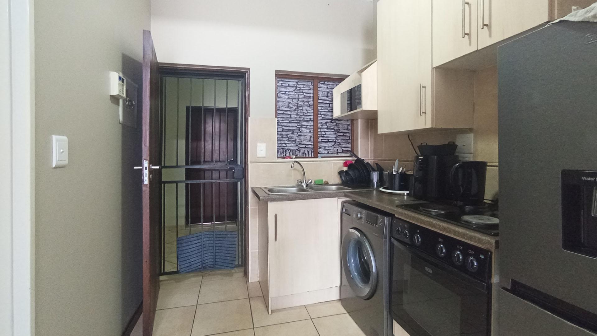Kitchen - 7 square meters of property in Hillcrest