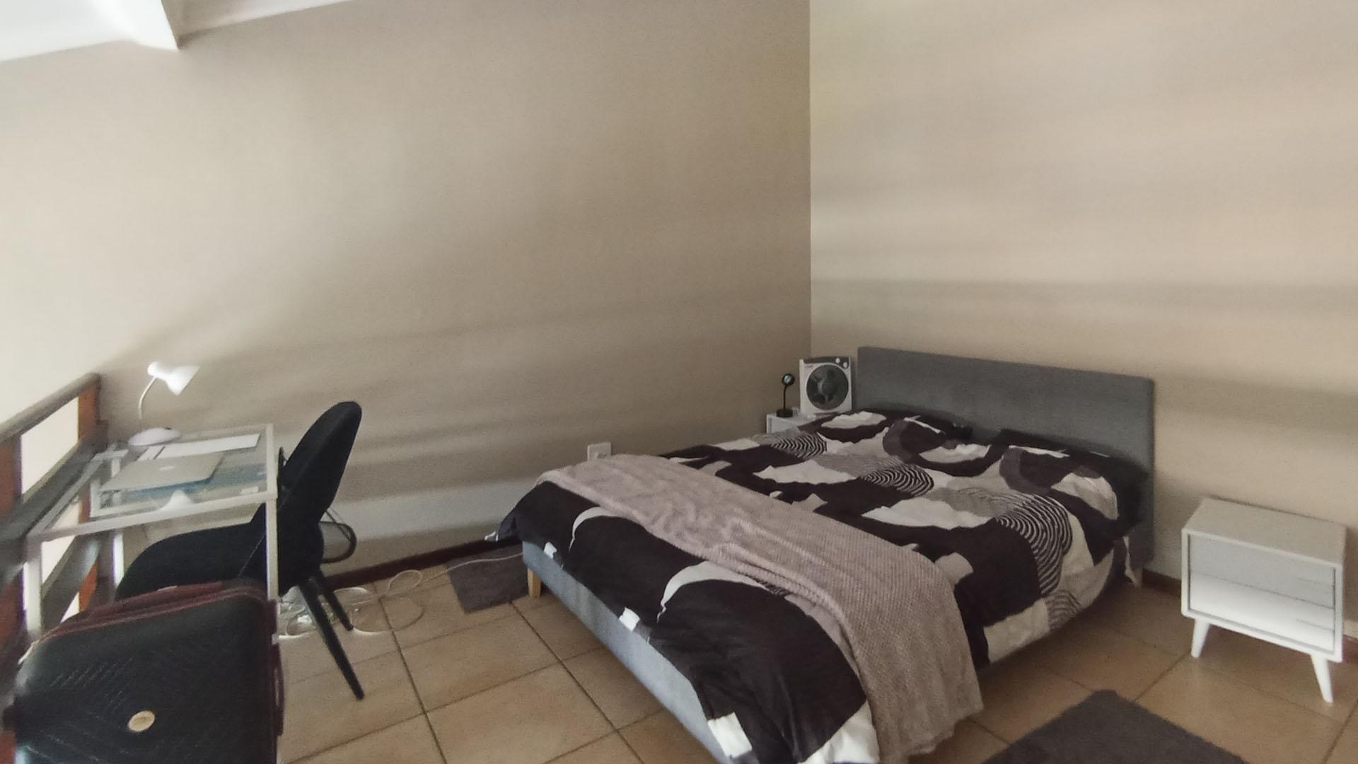 Bed Room 1 - 14 square meters of property in Hillcrest