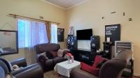 Lounges - 13 square meters of property in Observatory - CPT