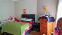 Bed Room 1 - 16 square meters of property in Observatory - CPT