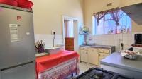 Kitchen - 9 square meters of property in Observatory - CPT