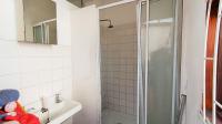 Bathroom 2 - 2 square meters of property in Observatory - CPT