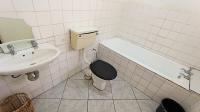 Bathroom 1 - 4 square meters of property in Observatory - CPT