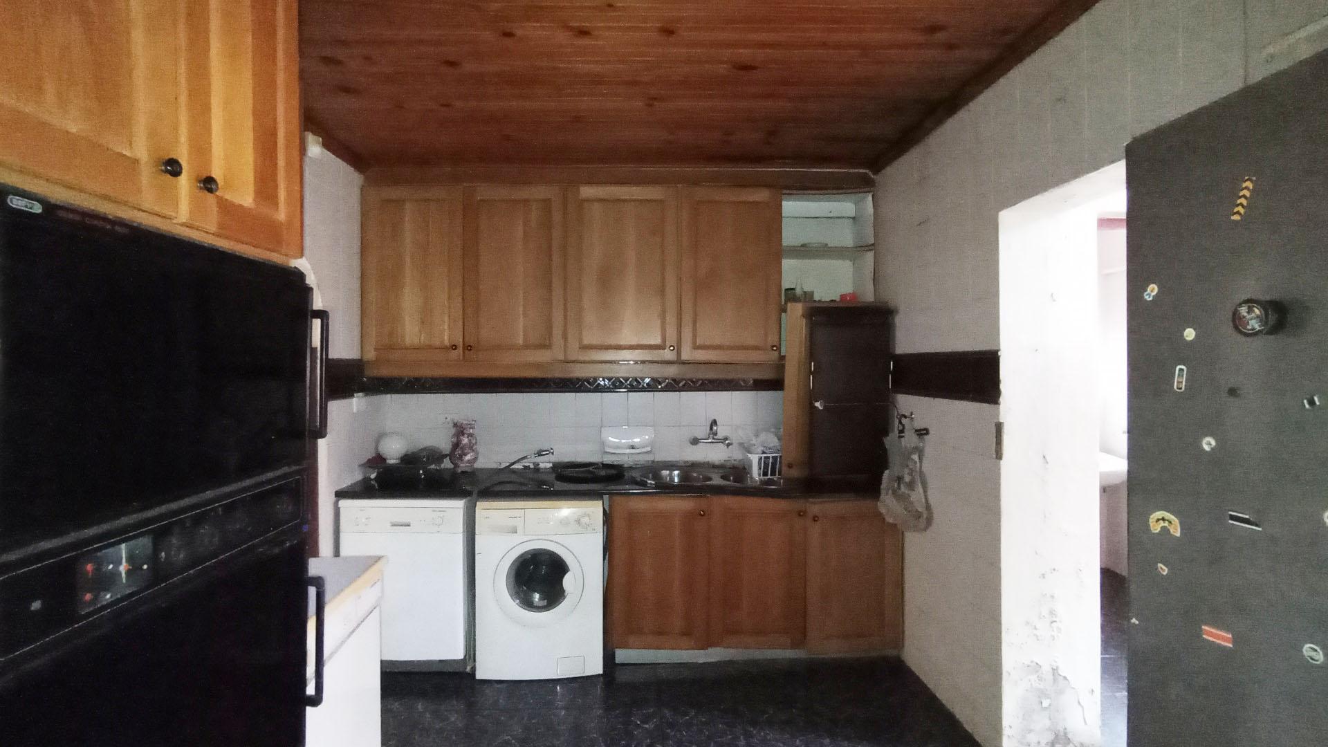 Kitchen - 27 square meters of property in Glen Anil