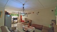 Lounges - 32 square meters of property in Glen Anil