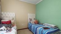 Bed Room 1 - 11 square meters of property in Kibler Park