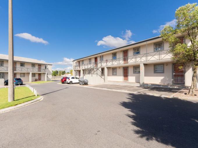 2 Bedroom Apartment to Rent in Vredekloof - Property to rent - MR673327