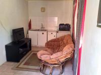  of property in Gallo Manor