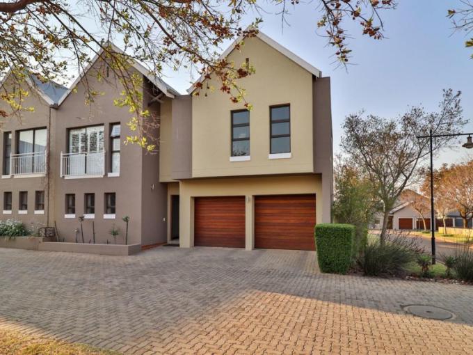 3 Bedroom Duplex for Sale For Sale in Heritage Hill - MR673341