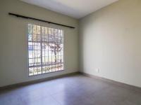  of property in Die Hoewes