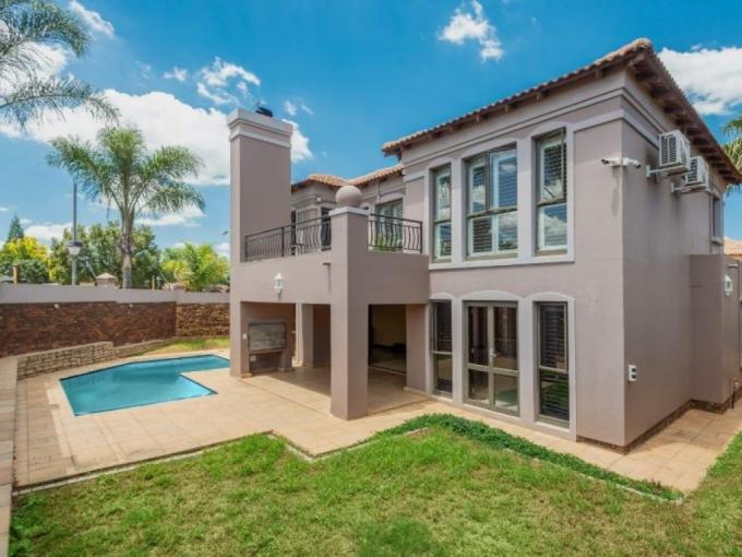 4 Bedroom House for Sale For Sale in Meyersdal - MR673387