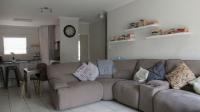 Lounges - 17 square meters of property in Ruimsig