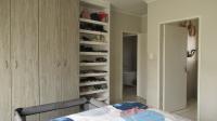 Main Bedroom - 20 square meters of property in Ruimsig