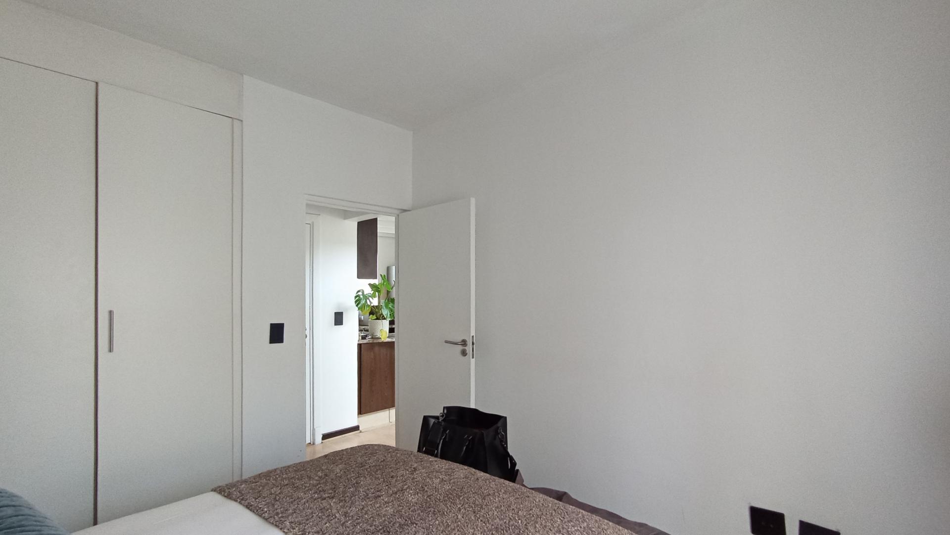 Bed Room 1 - 13 square meters of property in Lone Hill