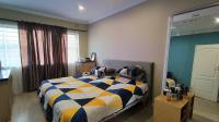 Main Bedroom - 21 square meters of property in Windsor Park - CPT