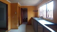 Kitchen - 13 square meters of property in Lotus Gardens