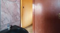 Bathroom 1 - 4 square meters of property in Lotus Gardens