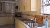 Kitchen - 12 square meters of property in Glen Ridge (Gauteng - West)