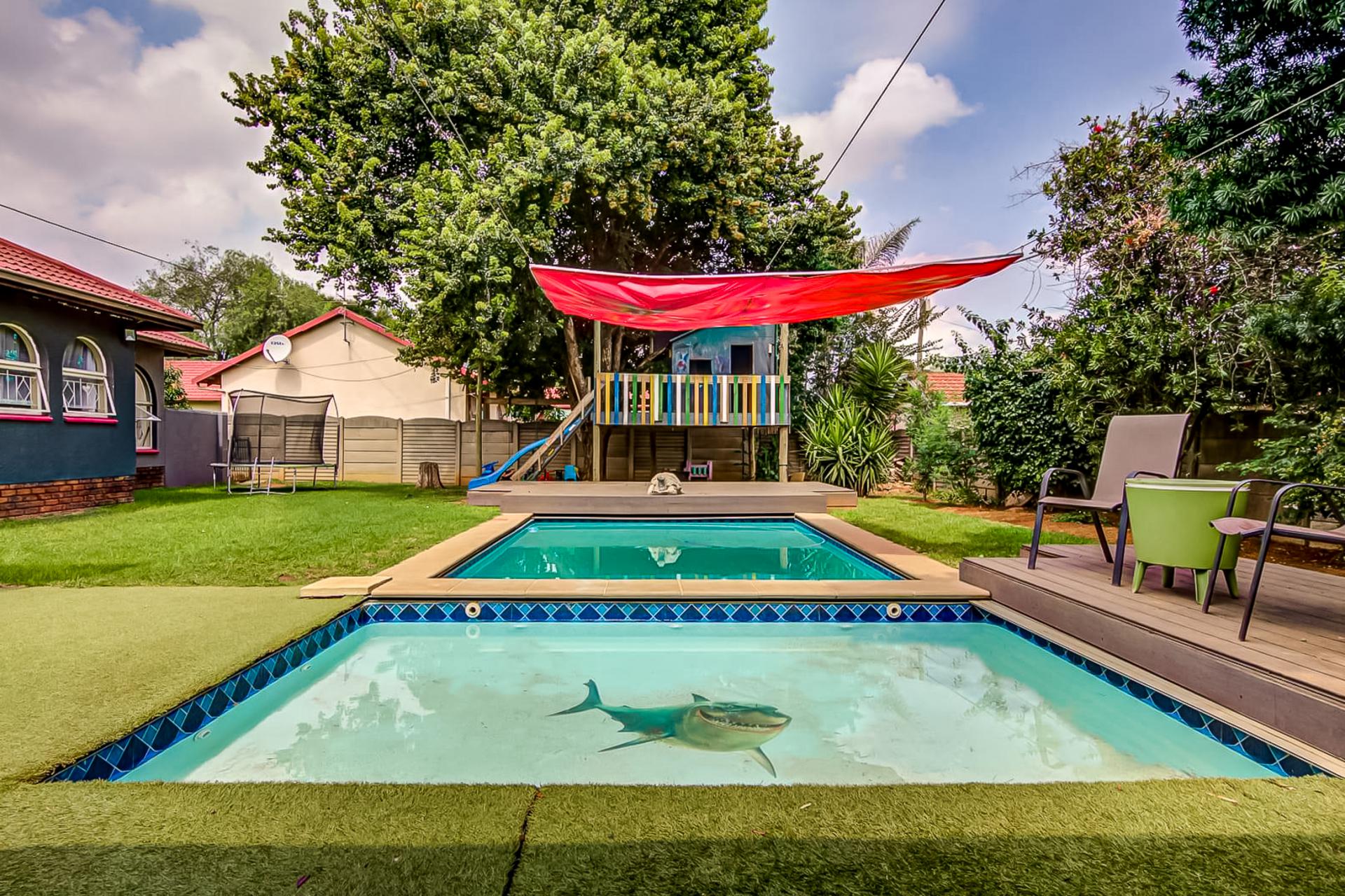  of property in Glen Marais