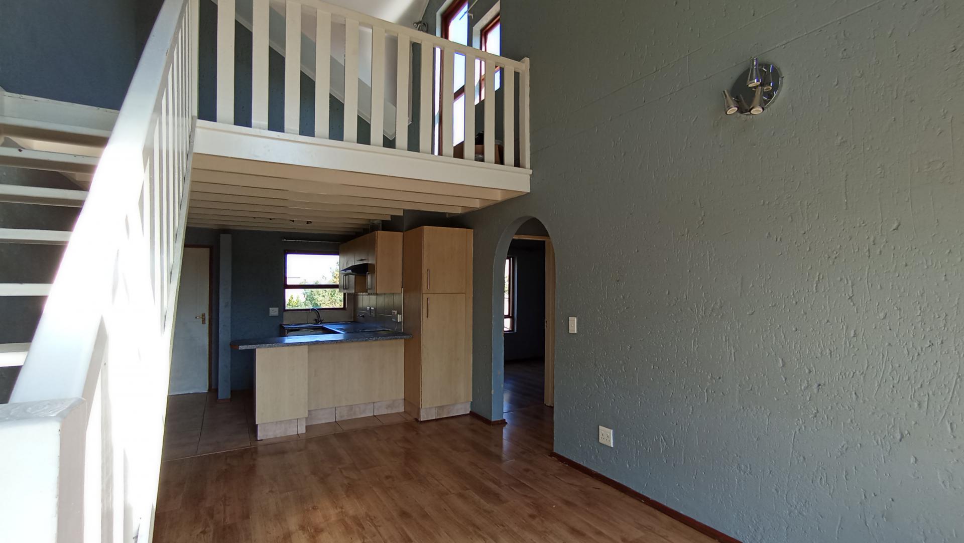 Dining Room - 13 square meters of property in Lone Hill