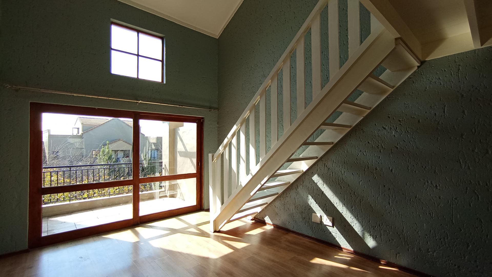 Dining Room - 13 square meters of property in Lone Hill