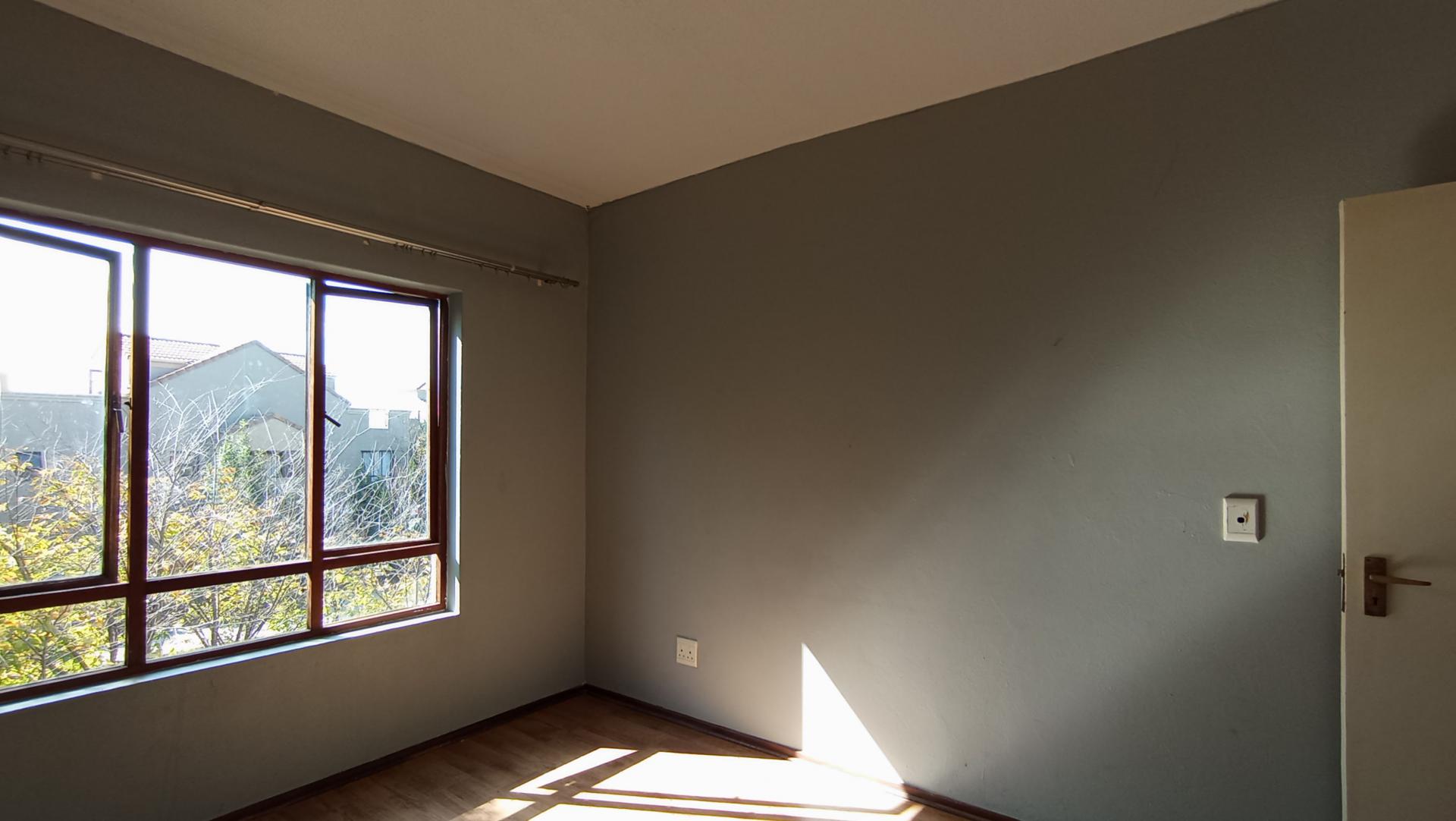 Bed Room 2 - 13 square meters of property in Lone Hill