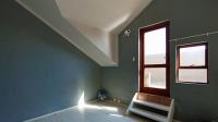 Lounges - 14 square meters of property in Lone Hill