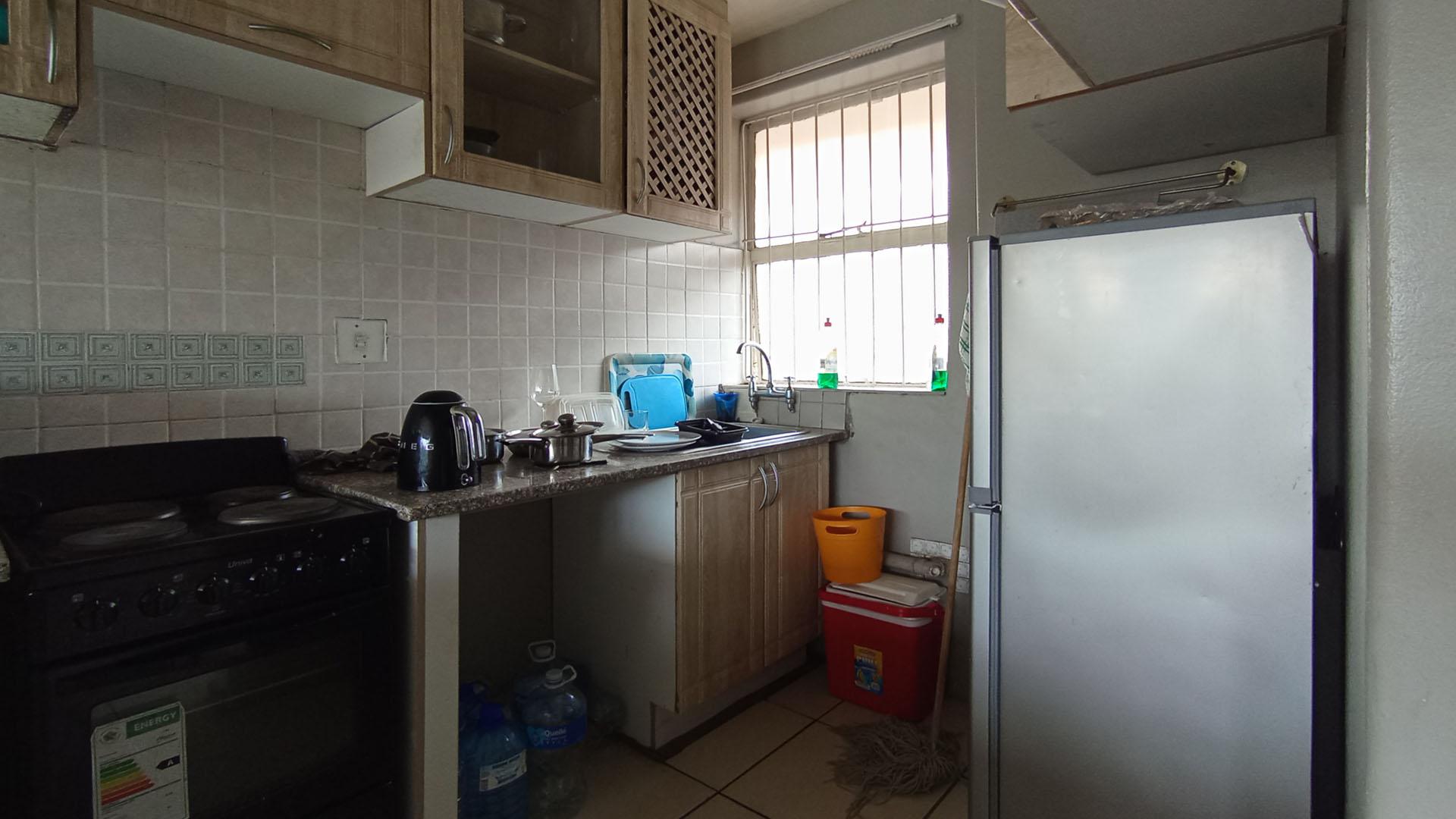 Kitchen - 6 square meters of property in Sunnyside