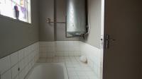 Bathroom 2 - 4 square meters of property in Sunnyside