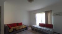 Lounges - 19 square meters of property in Weltevreden Park