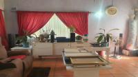 Lounges - 32 square meters of property in Southport