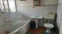 Bathroom 1 - 6 square meters of property in Southport