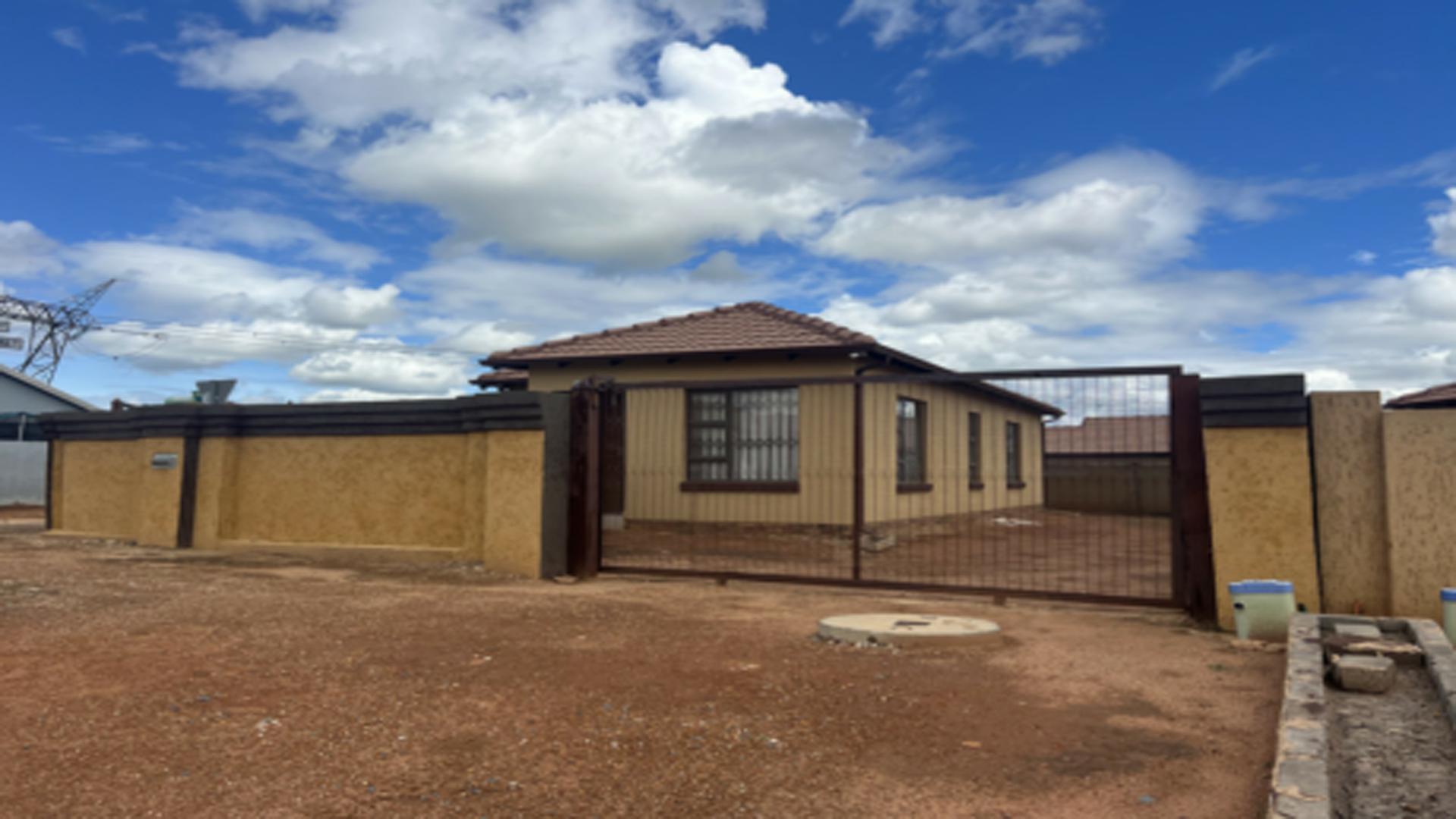 Front View of property in Soshanguve East