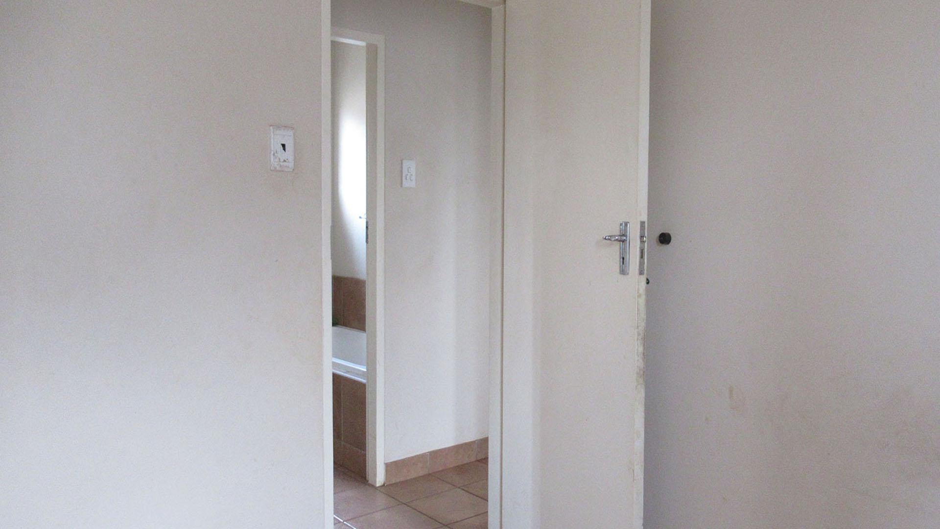 Bed Room 3 - 9 square meters of property in Sky City