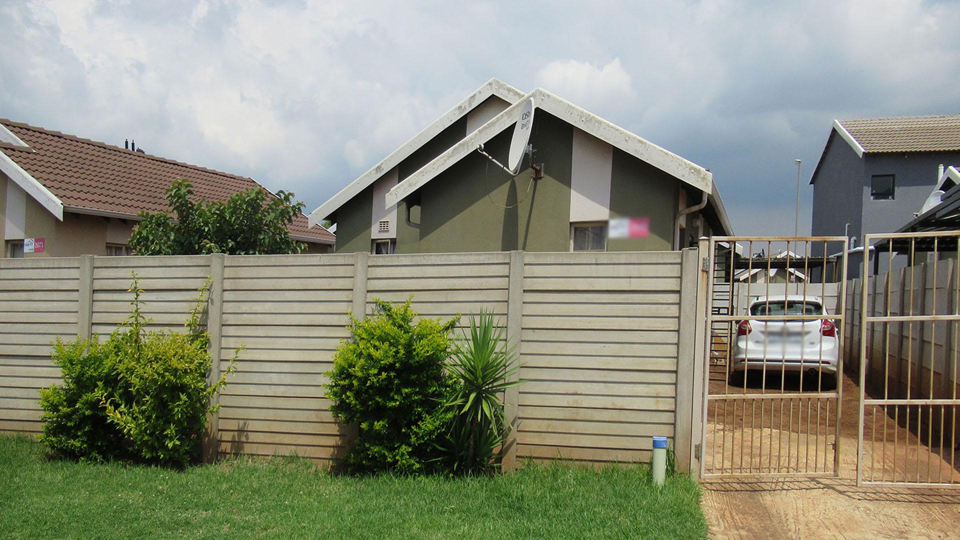 Front View of property in Sky City