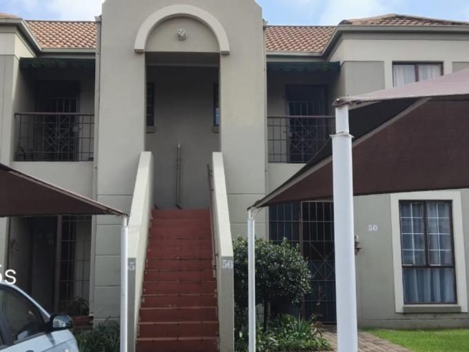 2 Bedroom Simplex for Sale For Sale in Oakdene - MR673545