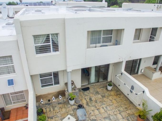 3 Bedroom Simplex for Sale For Sale in Glenvista - MR673547