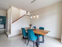  of property in Glenvista