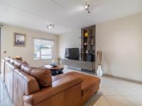  of property in Glenvista
