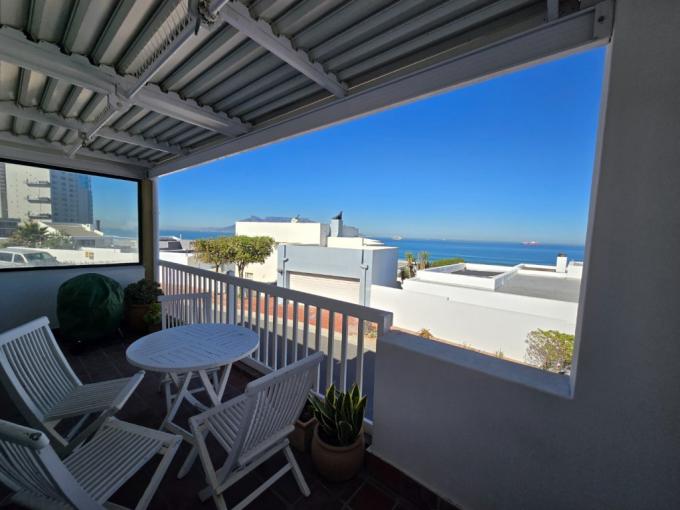 2 Bedroom House to Rent in Bloubergstrand - Property to rent - MR673582