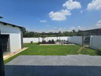  of property in De Deur