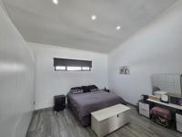  of property in De Deur