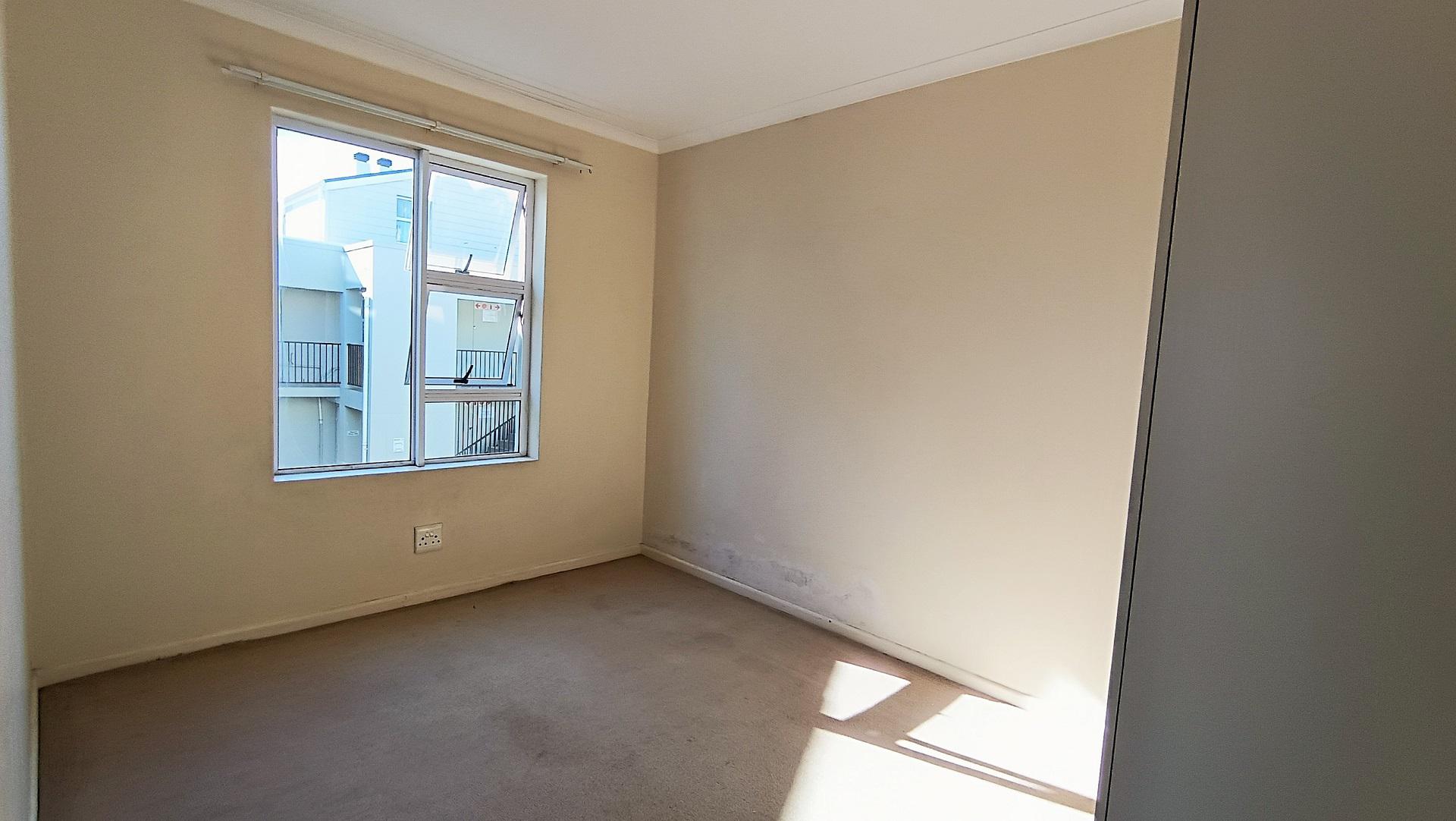 Bed Room 2 - 11 square meters of property in Strand